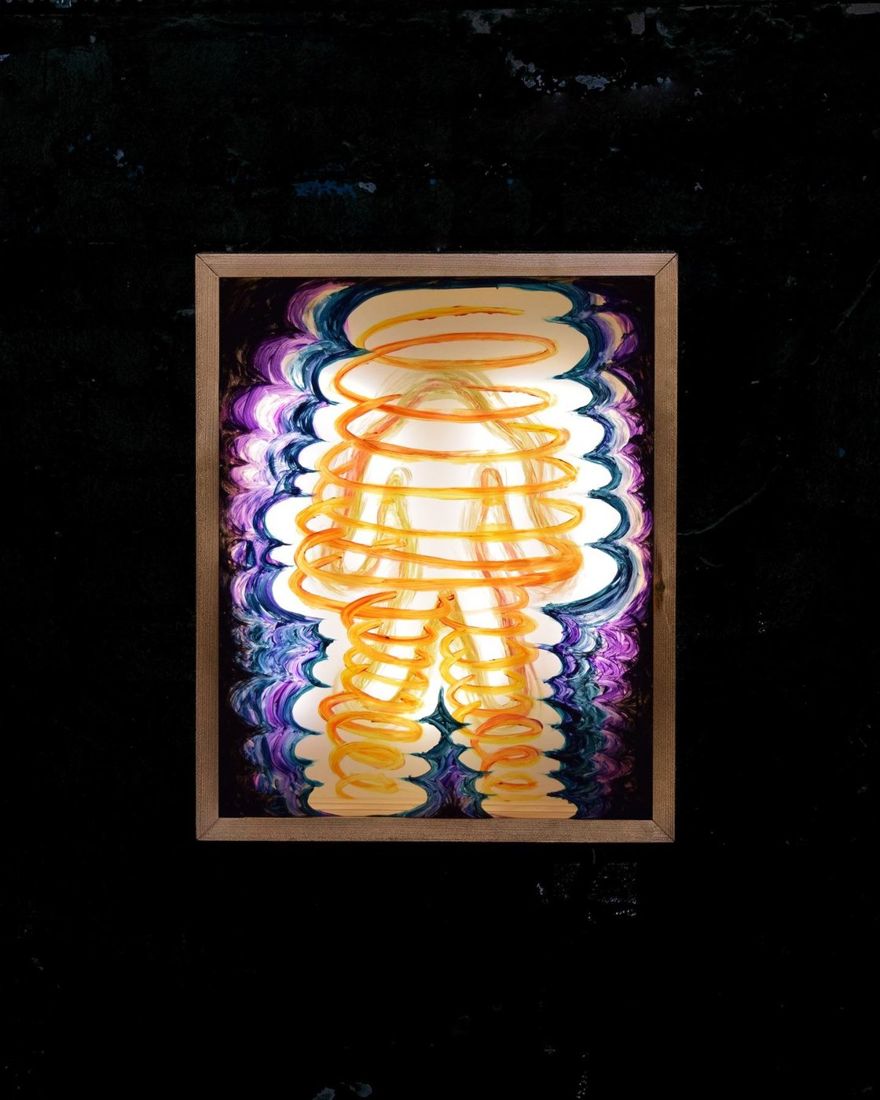 Oscillating Vessel